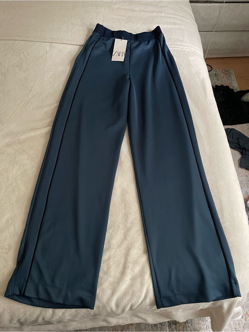 🆕Zara tracksuit pants